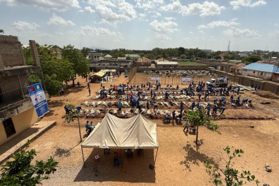 Türk Kızılay ve TDV, kurbanları ihtiyaç sahiplerine ulaştırıyor