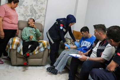 Yatalak hastalar "Evde Sağlık Hizmeti" ile şifa buluyor