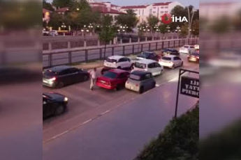 Çankırı'da cadde ortasında kemerli bıçaklı kavga: 1 yaralı