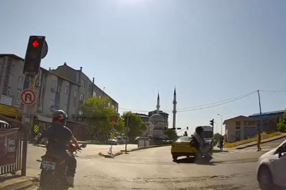İstanbul Şişli’de taksi ile çarpışan motosiklet sürücüsü yaralandı