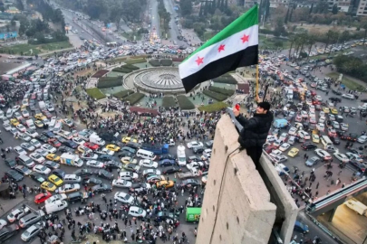 Suriye için 14 yıl sonra bir ilk! Yeni yol haritası oluşturuldu...