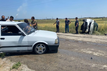 Uşak'ta iki araç çarpıştı: 5 kişi yaralandı