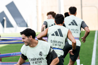 Xabi Alonso, Real Madrid ile ilk antrenmanına çıktı