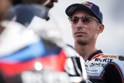 Toprak Razgatlıoğlu tarihe geçti: MotoGP'de yarışacak ilk Türk oldu!