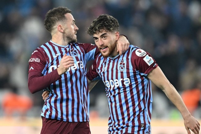 Trabzonspor'da ilk ayrılık resmileşti: Yeni takımıyla 4 yıllık sözleşme imzaladı