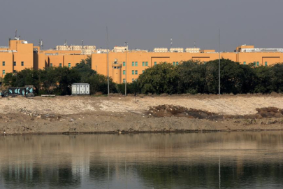 AP: ABD, Bağdat Büyükelçiliğindeki zorunlu olmayan personelini geri çekmeye hazırlanıyor