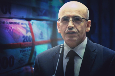 Mehmet Şimşek 'En zor dönemi geride bıraktık" dedi! Sosyal medyada aynı detay konuşuluyor...