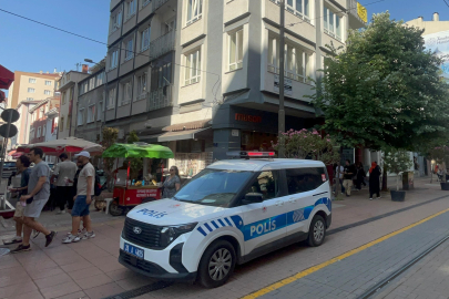 Eskişehir'de emekli doktor evinde ölü bulundu