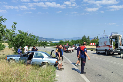 Burdur'da lastiği patlayan otomobil yoldan çıktı: 1 yaralı