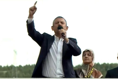 Özel, Erdoğan'a seslendi: Trump'a karşı da dik duruş bekliyorum