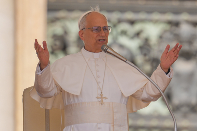 Papa'dan  İsrail ve İran’a sağduyu ve diyalog çağrısı