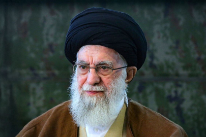 Hamaney'den Tel Aviv'e füze mesajı: Çaresiz Kalacaksınız!