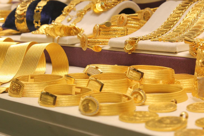 Altının gramı haftaya düşüşle başladı