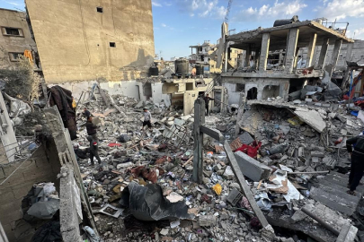 İsrail’in Gazze’deki soykırım hız kesmeden sürüyor