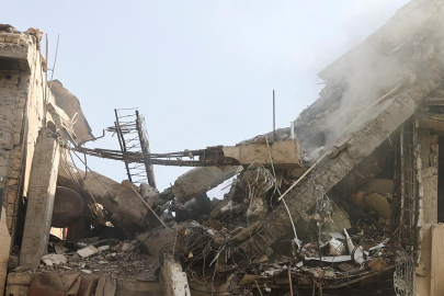 İsrail, İran'da bir hastane binasını vurdu