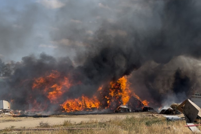 Tekirdağ Çorlu’da 5 bin 600 ot balyası alev alev yandı