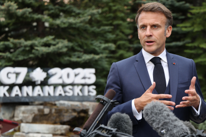 Emmanuel Macron: İran’da rejim değişikliği Orta Doğu’da kaosa yol açar