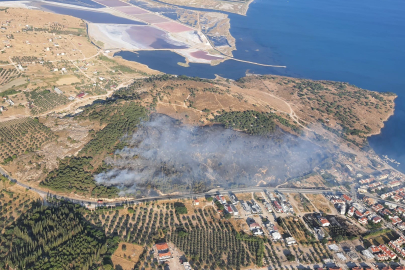 İzmir’de orman yangını kontrol altında
