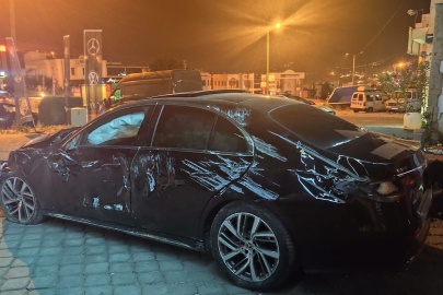 Muğla Bodrum’da kaza yaptı, plakayı söküp kaçtı