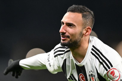 Beşiktaş'ta ilk ayrılık gerçekleşiyor! O isim Başakşehir yolcusu...