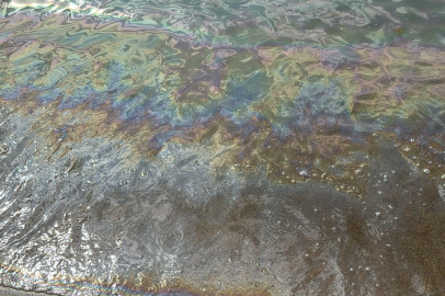 Bartın'da deniz suyunun rengi değişti, vatandaşlar tahliye edildi