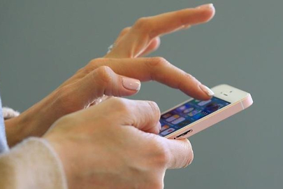 Hediye ettiği telefondan casus yazılım çıktı: Yargıtay kararını verdi