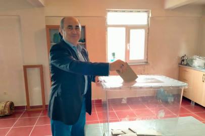 Mahalle sakinleri köy olmak için referanduma gitti