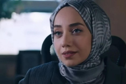 Özge Özacar başrolü kaptı!
