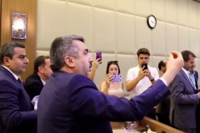 Bursa Büyükşehir Meclisi’nde gerginlik çıktı