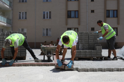Bursa'da İnegöl’ün çıkmaz sokakları otoparka dönüşüyor