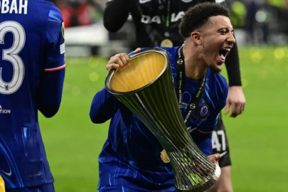 Fenerbahçe'ye "Evet" dedi, taraftar havaalanına akın edecek