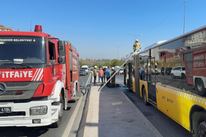 İstanbul Sultangazi’de korku dolu anlar: İETT otobüsü alev aldı