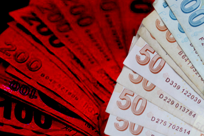 AK Parti’den emekli aylıkları ile ilgili açıklama