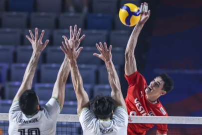 A Milli Erkek Voleybol Takımı, Ukrayna'ya 3-0 mağlup oldu