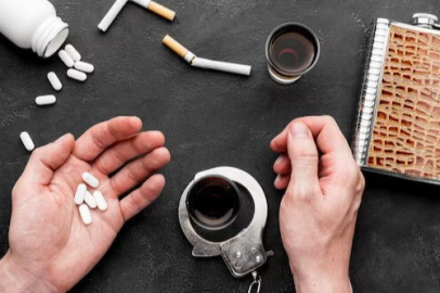 Bursa İl Sağlık Müdürü Çetin, bağımlılıkla mücadeleye toplumun destek vermesini istedi