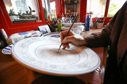 Bursa'da İznik çinisine sevdasıyla diplomalı ustası oldu