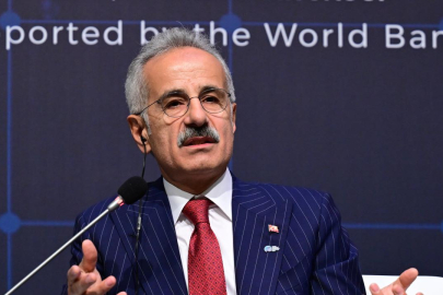 Bakan Uraloğlu: Kuzey güney eksenli koridorlar noktasında çalışmalar yapıyoruz