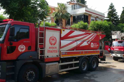 İsviçre’den tatil için geldikleri evleri 1 saat sonra küle döndü