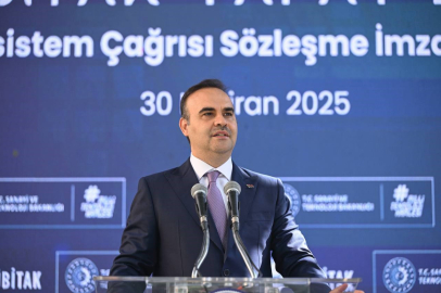 Bakan Kacır: Yapay zeka teknolojilerinin üretim süreçlerinde kullanımını yaygınlaştıracağız