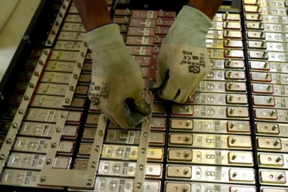 Emekliye ayrılan elektrikli otomobillerin pilleri ne olacak? Batarya sorunu başlıyor...