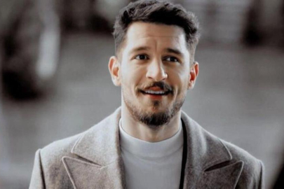 Ünlü oyuncu Uraz Kaygılaroğlu'nun dede acısı