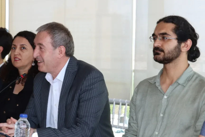 Abdullah Öcalan ile görüşme talebiyle gelen heyetin temasları başladı