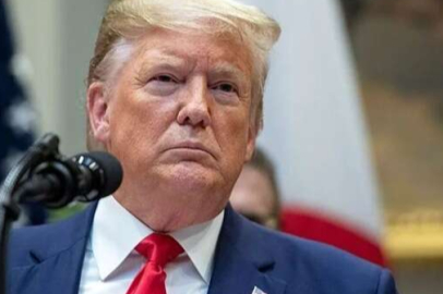 Trump, ABD’nin Suriye'ye yaptırımlarını sonlandıran kararnameyi imzaladı