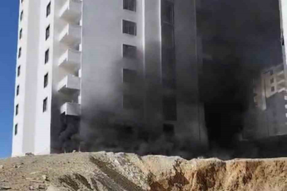 Elazığ’da inşaat halindeki binada yangın çıktı