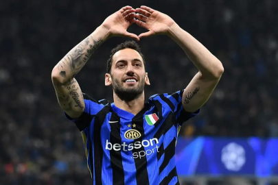 Galatasaray'dan Hakan Çalhanoğlu için flaş karar