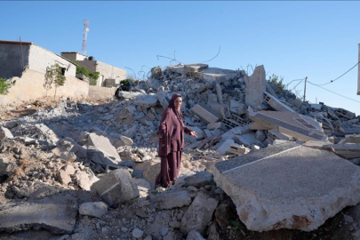 İsrail ordusu işgal altındaki Batı Şeria'nın Ramallah kentinde bir evi yıktı
