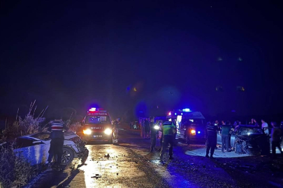 Balıkesir'de zincirleme kaza: 3 ölü, 6 yaralı