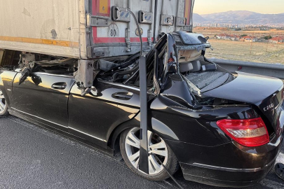 Korkunç kaza: Lüks araç hurdaya döndü! Feci şekilde can verdi...