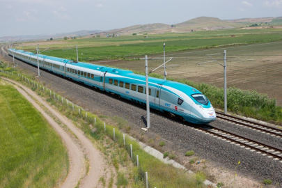 Yüksek hızlı trenlerle taşınan yolcu sayısı 100 milyonu geçti