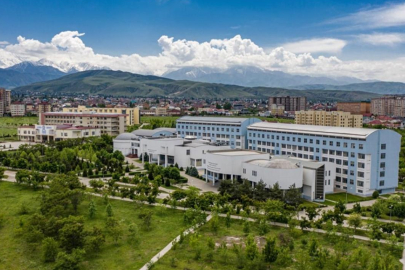 Kırgızistan-Türkiye Manas Üniversitesi'nde tıp eğitimi başlıyor